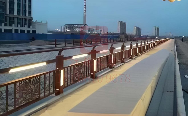 廠家為您分享避免景觀公路護欄損壞的小技巧